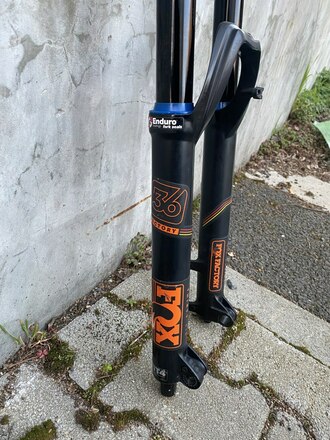 Fox Factory Float Custom MTB Federgabel 27,5" mit Levo Tauchr. _2
