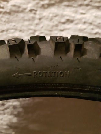 Continental 34-559 Spike Claw 240 26x2.1 Spikereifen