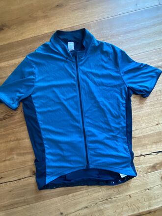 Rennrad Kleidung in XL-2XL + Helm, Schuhe, Trikots uvm.