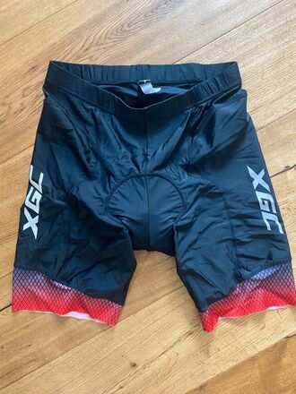 Rennrad Kleidung in XL-2XL + Helm, Schuhe, Trikots uvm.