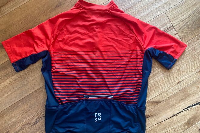 Rennrad Kleidung in XL-2XL + Helm, Schuhe, Trikots uvm.