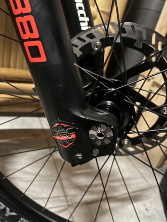 Marzocchi Bomber 380