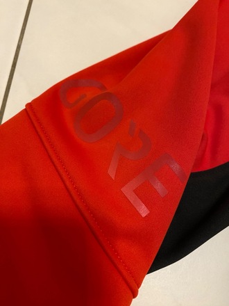 Gore Wear gore-tex Infinium softshell Jacke Bikejacke Top layer