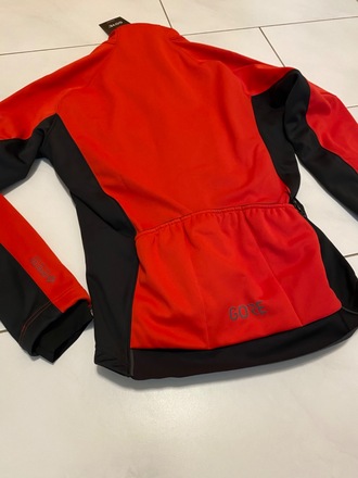 Gore Wear gore-tex Infinium softshell Jacke Bikejacke Top layer