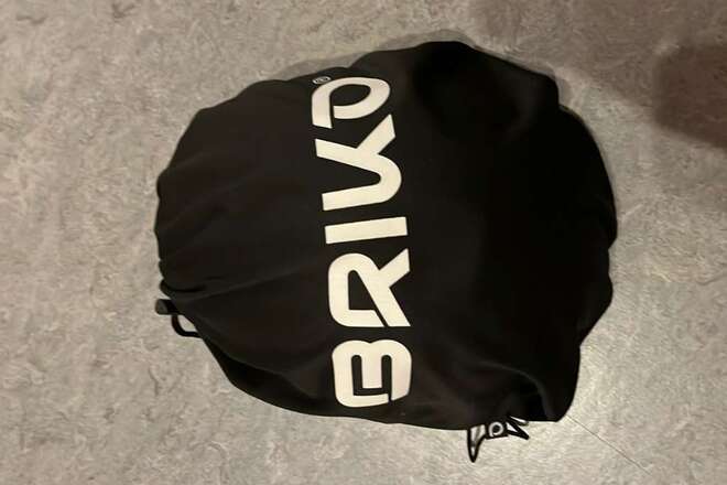Casque de vélo et lunettes de vélo
