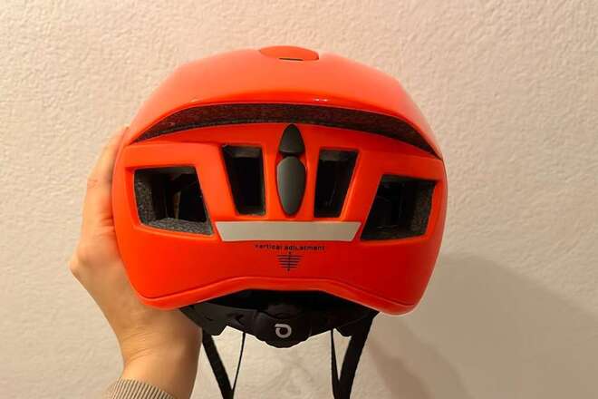 Casque de vélo et lunettes de vélo