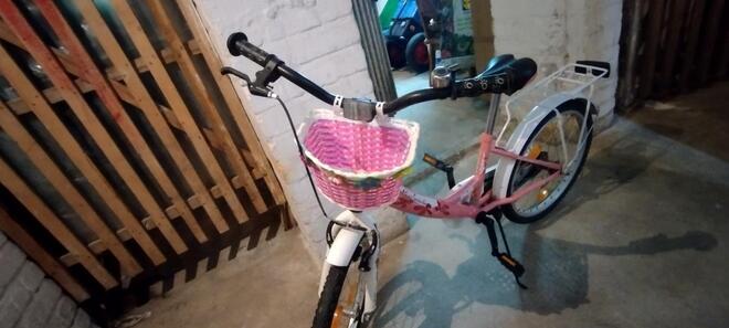Mädchen Fahrrad 