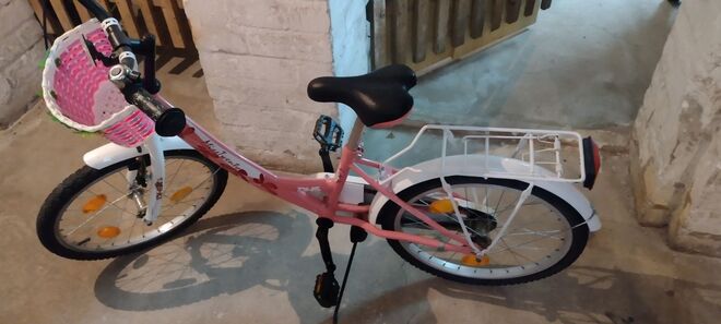 Mädchen Fahrrad 