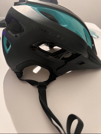 Scott Helm mit neuen Pads & MIPS 