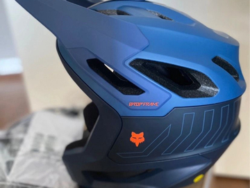 sell: Fox Fahrradhelm " Neu mit Etikett " gr.L mit Mips System