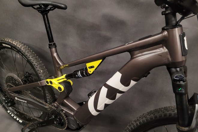 HUSQVARNA LIGHT CROSS LC 2