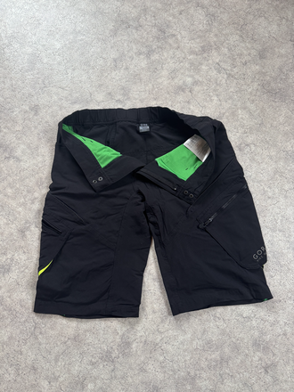 GORE MTB Hose Short schwarz Gr. M