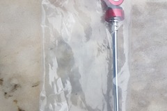 verkaufen: Originalverpackter Schnellspanner "Novatec"