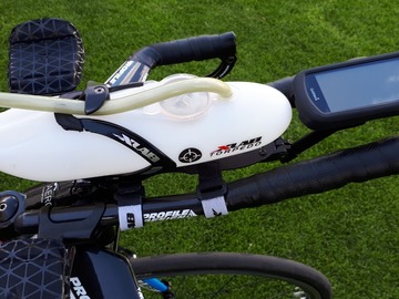 verkaufen: Trinksystem XLABS Torpedo Versa 500 + Halterung für Garmin 1030