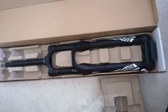 verkaufen: Rock Shox Yari RC 27