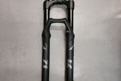 verkaufen: Marzocchi Bomber Z1 Federgabel 29/27,5+ 36mm 140mm Neu