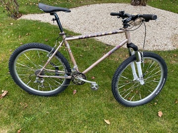 verkaufen: MTB - KÄSTLE-Rahmen 20" - Felge 26" komplett XT Deore