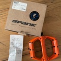 vendita: Spank Flat Pedal Orange NEU