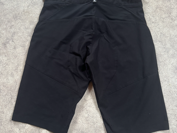 verkaufen: Canyon MTB Hose Short Gr. M 
