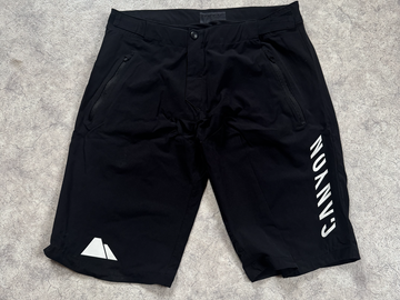verkaufen: Canyon MTB Hose Short schwarz Gr M